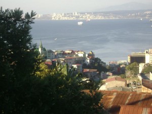 Alicia Calderon Turismo en Chile en Valpara&iacute;so |  Departamento amoblado por dia, valparaiso, desde $25000, wifi, Excelente ubicacion para caminatas patrimoniales, fono 97508350, costa