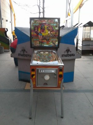 lyj  Turismo en Chile en Santiago |  Juegos inflables, camas elasticas ,taca tacas . flipper arriendos , Fono 25161429 audio dj karaokes iluminaci&ograve;n etc 