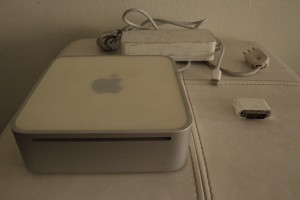 Carlota Fernandez Turismo en Chile en Providencia |  Mac mini powerpc g4 40g/1gb ddr/ radeon 9200 viene en su caja original, Mac mini powerpc g4 40g/1gb ddr/ radeon 9200 viene en su caja original