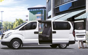 Pedro Erick Collio Romero Turismo en Chile en Santiago |  Ofrezco minibus hyundai h1 full equipo a&ntilde;o 2016, Ofrezco servicios de transportes minibus hyundai h1 