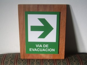 Jorge Castillo Turismo en Chile en Santiago |  SE&Ntilde;ALIZACION DE SEGURIDAD NORMADA, Se&ntilde;alizaci&oacute;n de recintos y espacios comunes