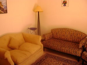 Alicia Calderon Turismo en Chile en Valpara&iacute;so |  Arriendo casa amoblada todo el a&ntilde;o en valparaiso. fono 97508350, Ubicada en avenida alemania a pasos de mirador plaza bismark