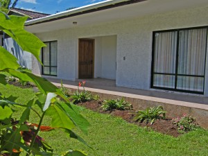CABA&Ntilde;AS TERONGO LODGE - RAPA NUI Turismo en Chile en Isla de Pascua |  CABA&Ntilde;AS FULL EQUIPADAS EN LA MEJOR UBICACION DE ISLA DE PASCUA, CABA&Ntilde;AS DE 2 A 6 PERSONAS, BELLOS JARDINES, GRAN TERRAZA CON PARRILLA