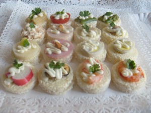 Pedro Turismo en Chile en Santiago |  Canape empanaditas fiestas bautizos matrimonios canapes, todo evento social domicilios 086612378