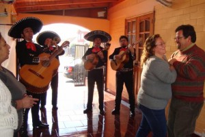 johnny luis Turismo en Chile en Santiago |  con mariachis serenatas charros mariachis express serenatas, SAL Y TEQUILA  %100 CHARROS 4 X $ 50.000. EN VIVO  6388358  /  7-6260519