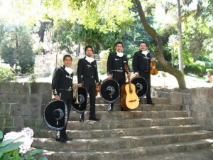 Mariachi chile mexico Turismo en Chile en La Reina |  Charros a domicilio 02-7279788, Grandes serenatas con mariachi chile mexico