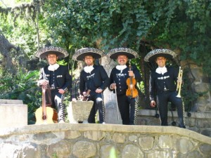 Mariachi chile mexico Turismo en Chile en Las Condes |  Serenata perfecto regalo de cumplea&ntilde;os 02-7279788, Mariachis a domicilio