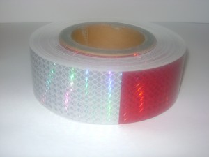 FRANCISCO CABRERA Turismo en Chile en Recoleta |  HUINCHA REFLECTANTE DIAMANTADA BICOLOR ROLLO 30 METROS $ 20.000 MAS IVA, HUINCHA REFLECTANTE ROJA MARCA 3M 60 CMS. ANCHO PARA SE&Ntilde;ALETICAS