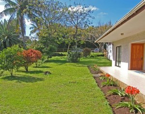 TERONGO LODGE Turismo en Chile en Isla de Pascua |  Hosteria Terongo Lodge Isla de Pascua, Amplias habitaciones, ba&ntilde;o equipado, jardines, a pasos del pueblo