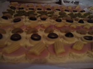 Claudia Turismo en Chile en Santiago |  Banqueter&iacute;a; canap&eacute;, sour a domicilio. Garzonas, Reserve pedidos con dos d&iacute;as de anticipaci&oacute;n