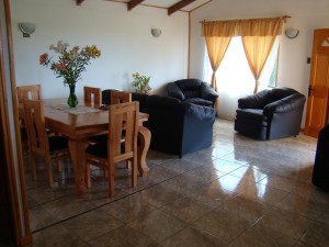 Jeremy Riquelme Turismo en Chile en Isla de Pascua |  arriendo casa-caba&ntilde;a en isla de pascua , agradable casa-caba&ntilde;a desde 2 a 6 personas comodamente ......