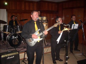 CHRISTIAN VERA Turismo en Chile en Santiago |  ORQUESTA TROPICAL PARA EVENTOS BANDA SHOW, ORQUESTAS