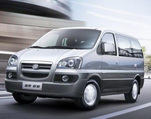 Adolfo Iluf&iacute; Turismo en Chile en Santiago |  Arriendo Van a&ntilde;o 2011, en la regi&oacute;n metropolitana