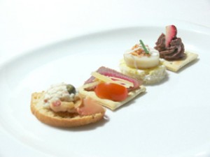 Macarena Flores Turismo en Chile en Santiago |  Banqueteria, matrimonios, bautizos, cocteleria a domicilio., Todo lo que necesitas para tus fiestas.