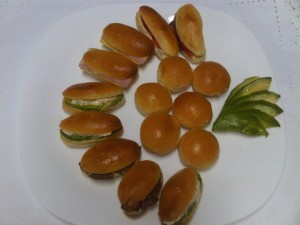 pedro Turismo en Chile en Santiago |  matrimonios eventos fiestas celebraciones canape brochetas empanaditas , servicio cocteleria domicilios 086612378