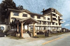  Turismo en Chile en Puerto Varas |  Hotel Bellavista   , Frente a una vista privilegiada del lago Llanquihue y los volcanes Osorno y Calb