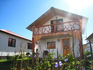 Claudia Turismo en Chile en Isla de Pascua |  Caba&ntilde;as Hinariru Nui, Desde 2 hasta 7 personas