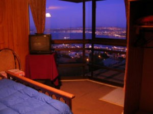 Turismo en Chile en Valpara&iacute;so |  Desde Costa Azul: La Mejor Vista de Valpara&iacute;so, Costa Azul es un Bed & Breakfast, que ofrece alojamiento con desayuno 