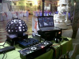 rzproducciones Turismo en Chile en Santiago |  dj y animador para matrimonios y fiestas, amplificacion, luces, karaoke