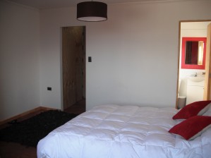 valpoesia Turismo en Chile en Valpara&iacute;so |  Deptos. Cerro Bellavista, 1 ambiente $15.000; $20.000 y $25.000/d, equipados, amoblados, barrio tur&iacute;stico