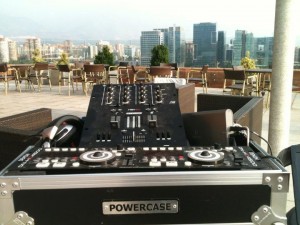 rzproducciones Turismo en Chile en Santiago |  dj y animador, amplificacion, luces, karaoke para eventos, eventos empresa, matrimonios, cumplea&ntilde;os, fiestas